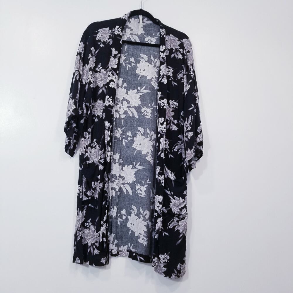 Spiritual Gangster Floral Print Kimono Cardigan
